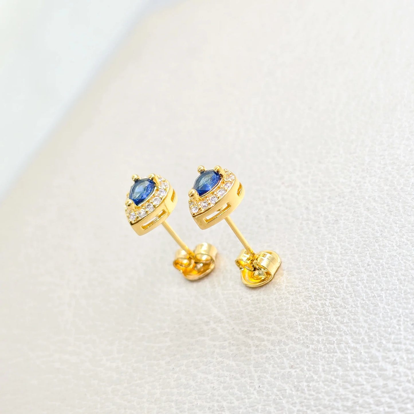 Arete Gota Bordes Circonias Oro Laminado 18k