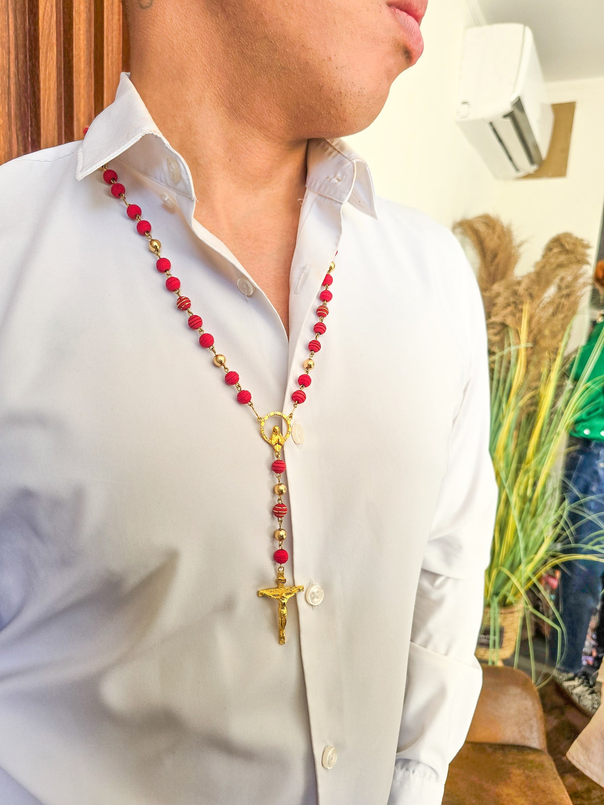 Rosario Con Cristo San Benito En Oro Laminado 18K