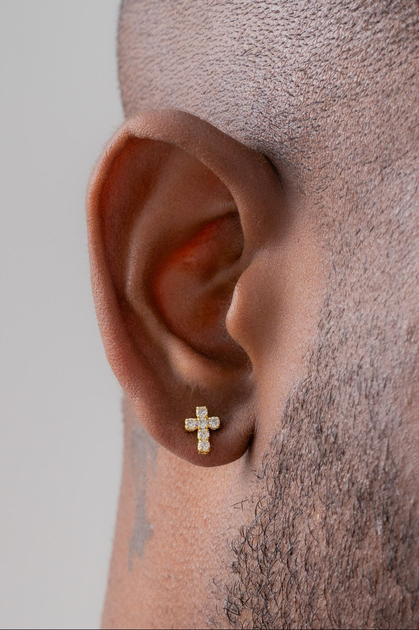 Arete Cruz Seis Circonias Oro Laminado 18k