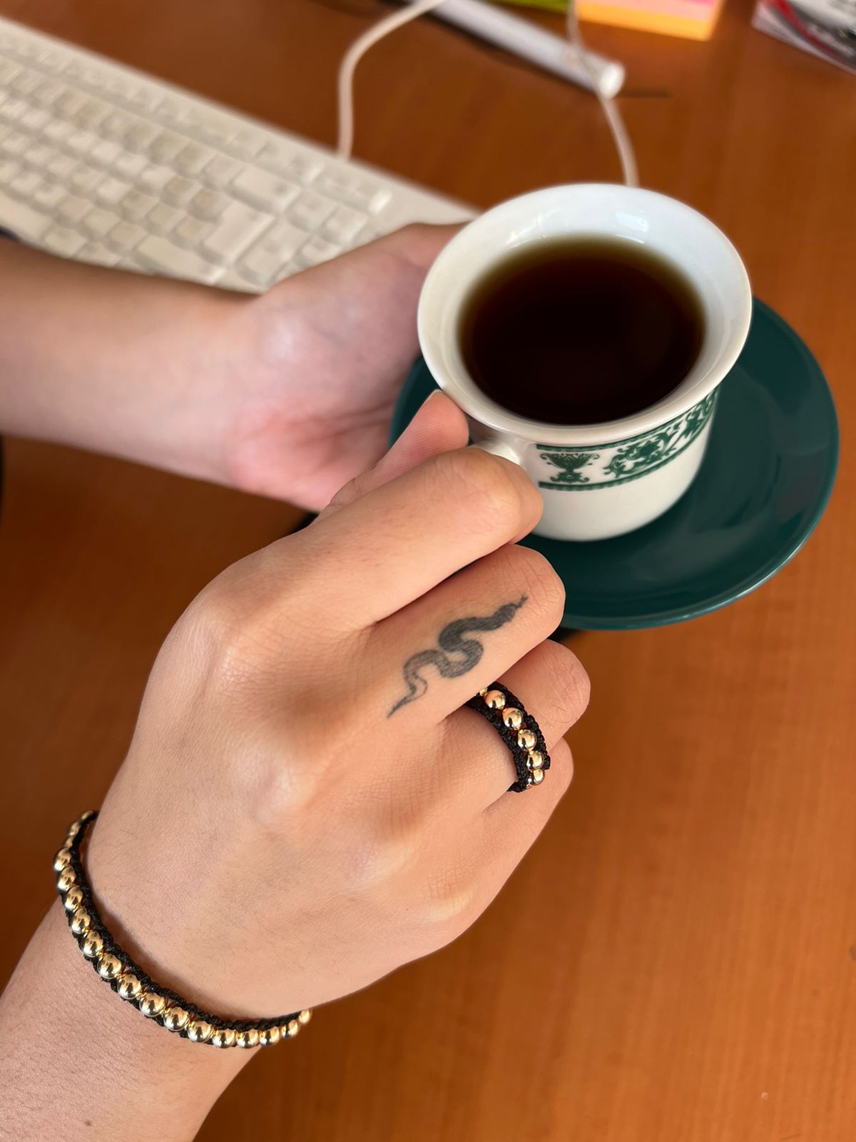 Conjunto Pulsera y Anillo tubular Oro Laminado 18k