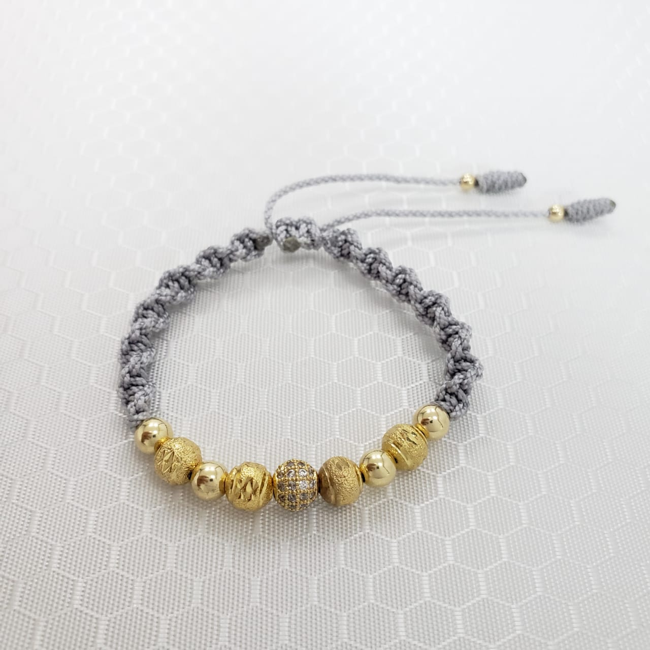 Brazalete Ajustable Un Regalo Con Carácter Oro Laminado 18k