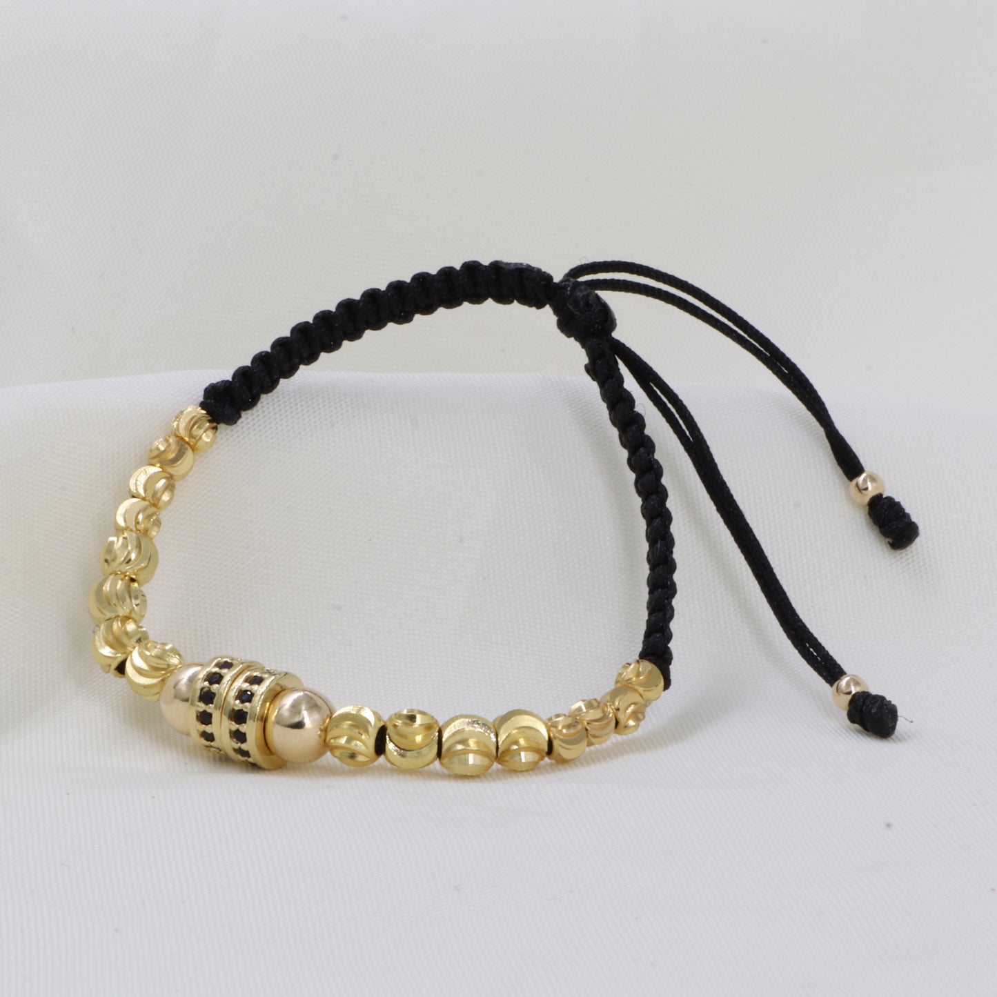 Brazalete Macramé Con Rondeles Grandes Oro Laminado 18K