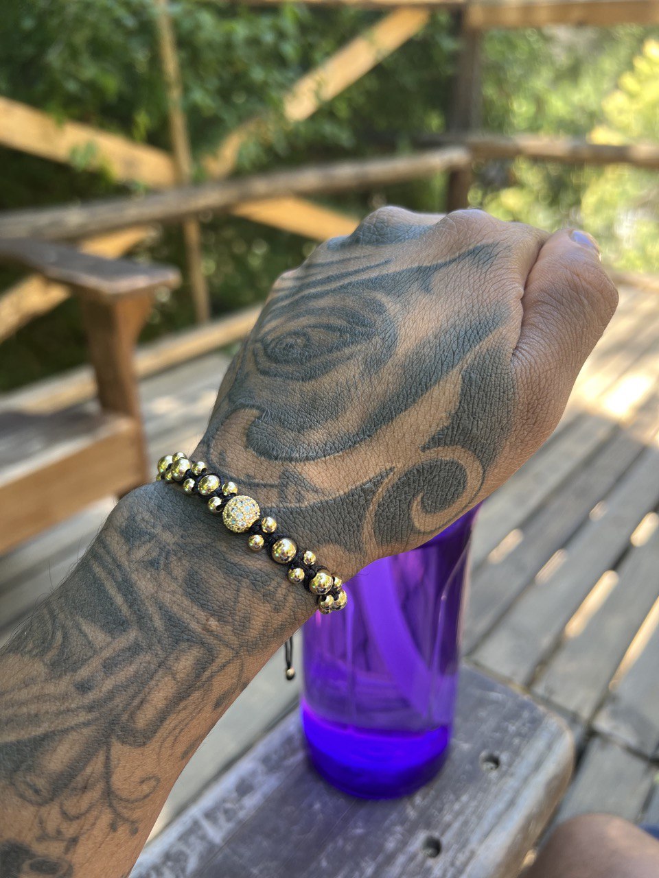 Brazalete Bola De Circonias Oro laminado 18K