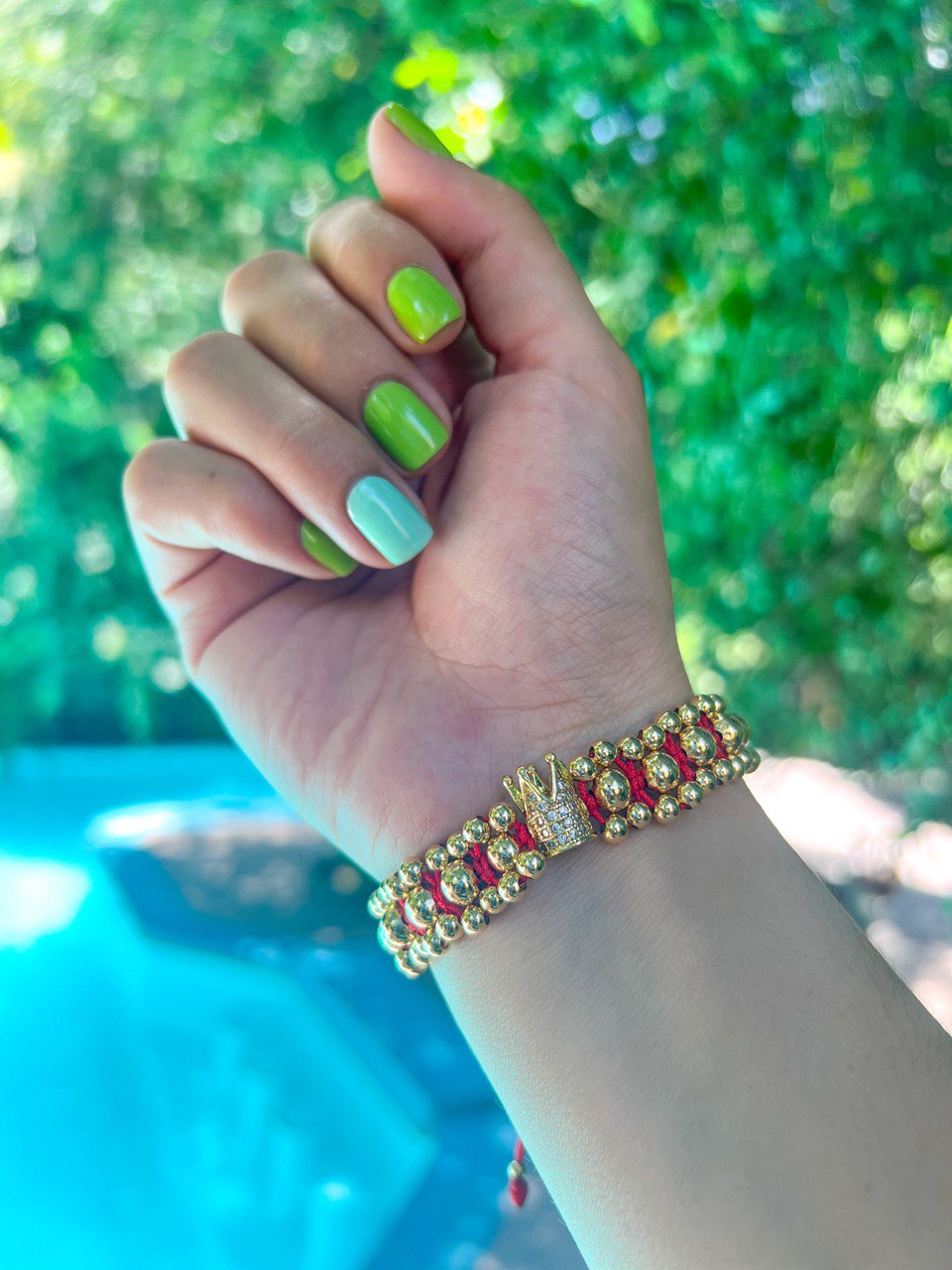 Brazalete Cruzado Con Corona Circonia Oro Laminado 18K