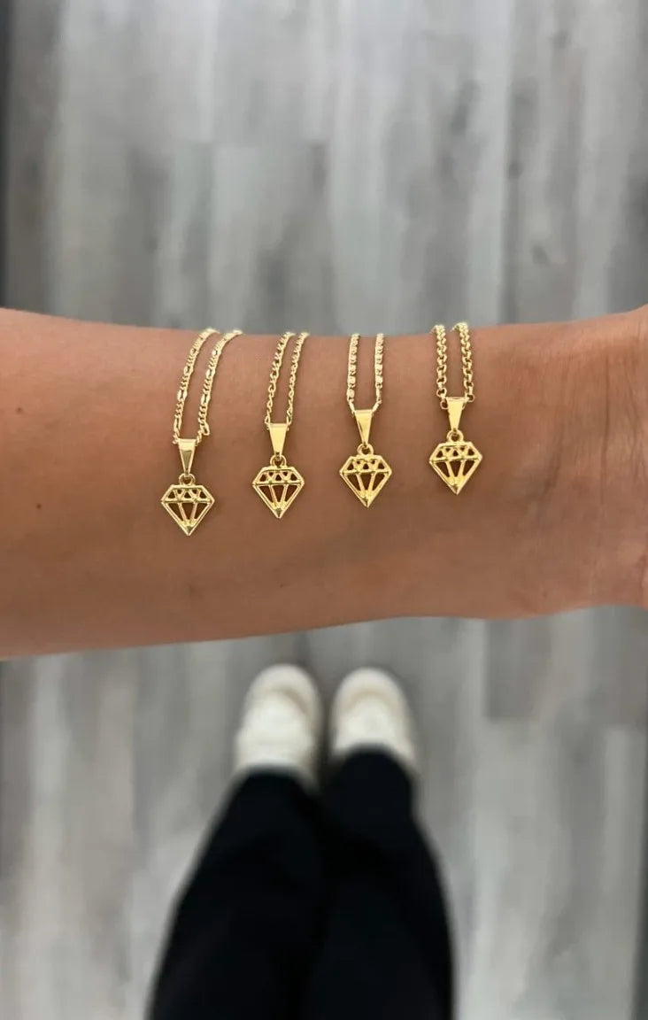 Colgante De Diamante Oro Laminado 18k