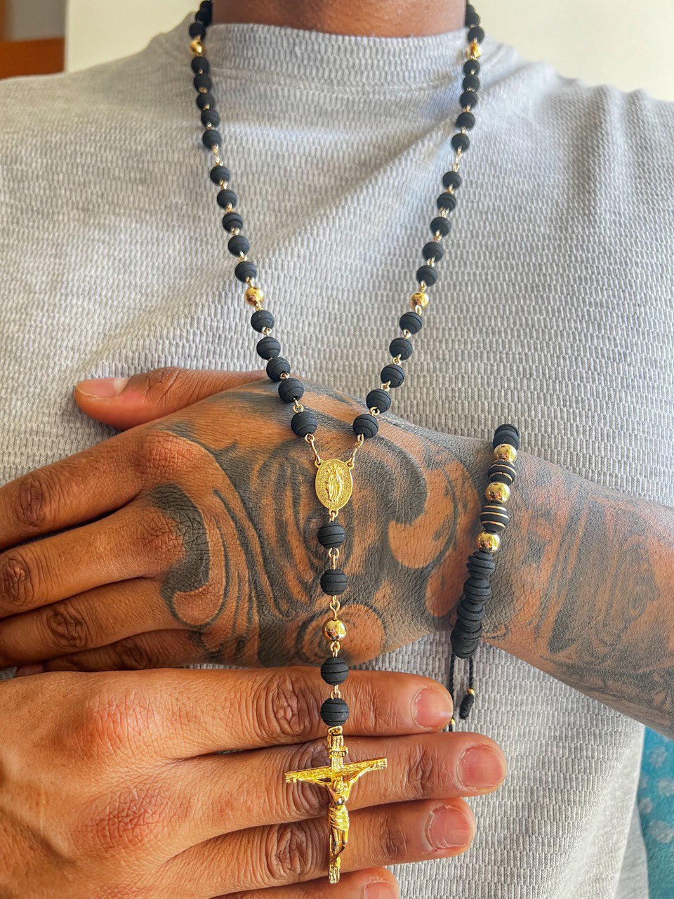 Rosario Cristo Madero Oro laminado 18k