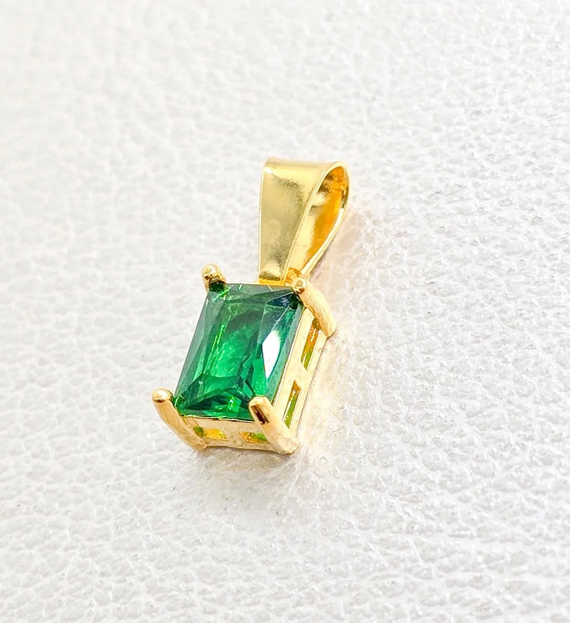 Dije Dimer Oro Laminado 18k