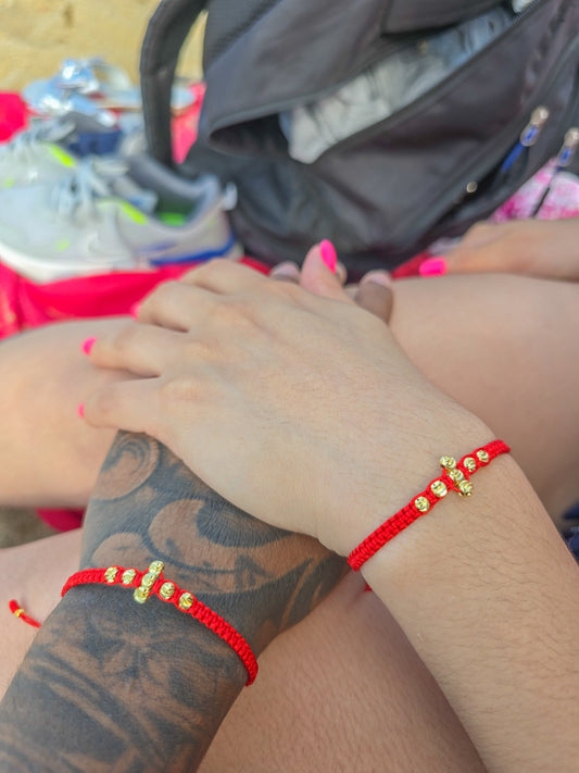 Brazalete Cruz Del Amor En Oro Laminado 18K