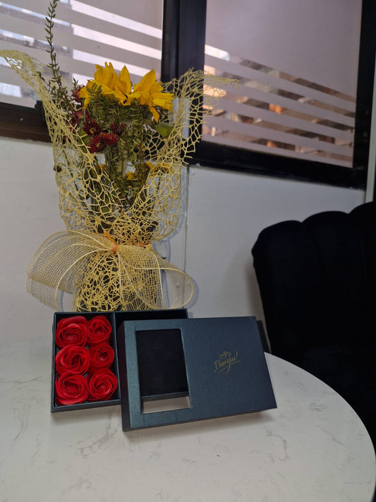 Caja De Rosas Deluxe