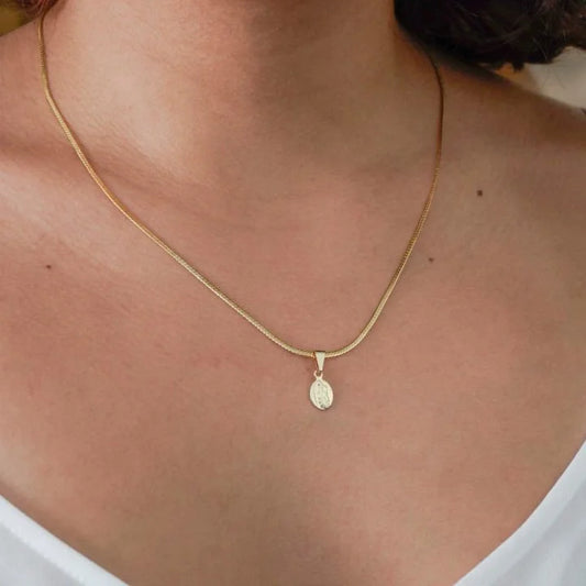 Colgante Guadalupe Mini Oro Laminado 18k
