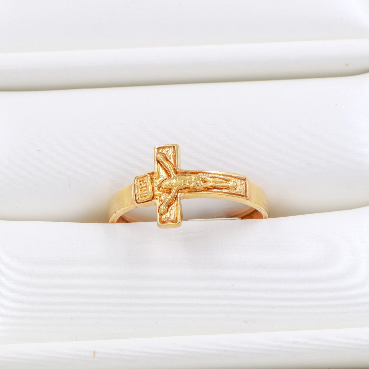 Anillo Cristo Madero Oro Laminado 18k