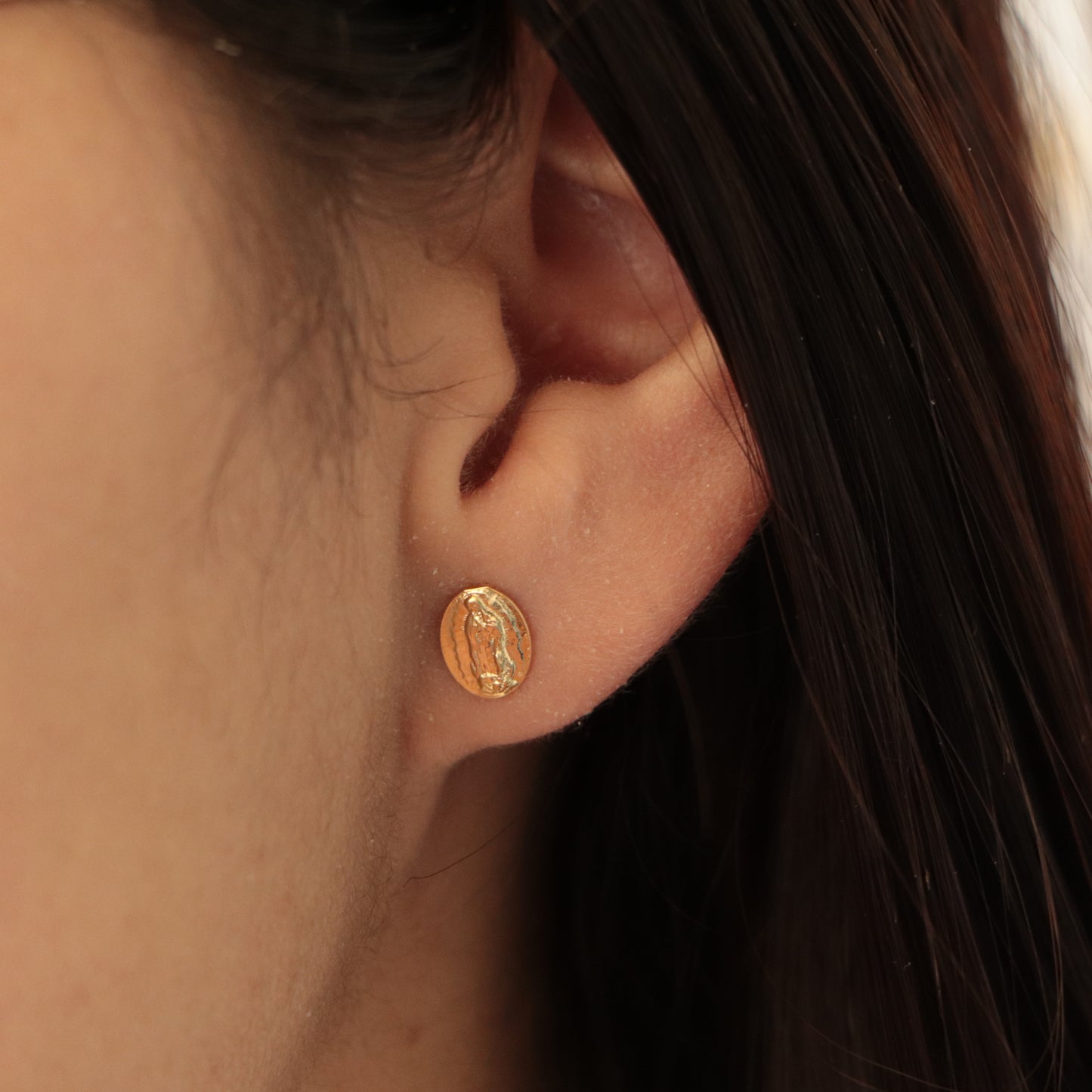 Arete Virgen Guadalupe Oro Laminado 18k
