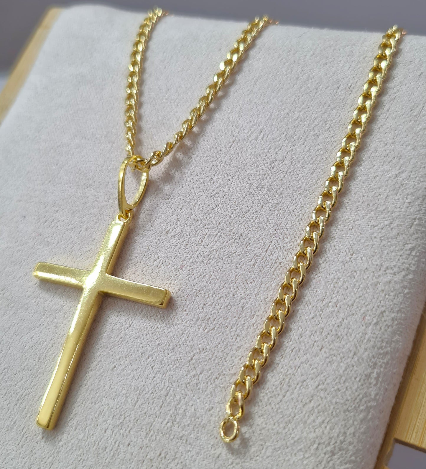Cadena Cubana Semi-Delgada Oro Laminado 18k