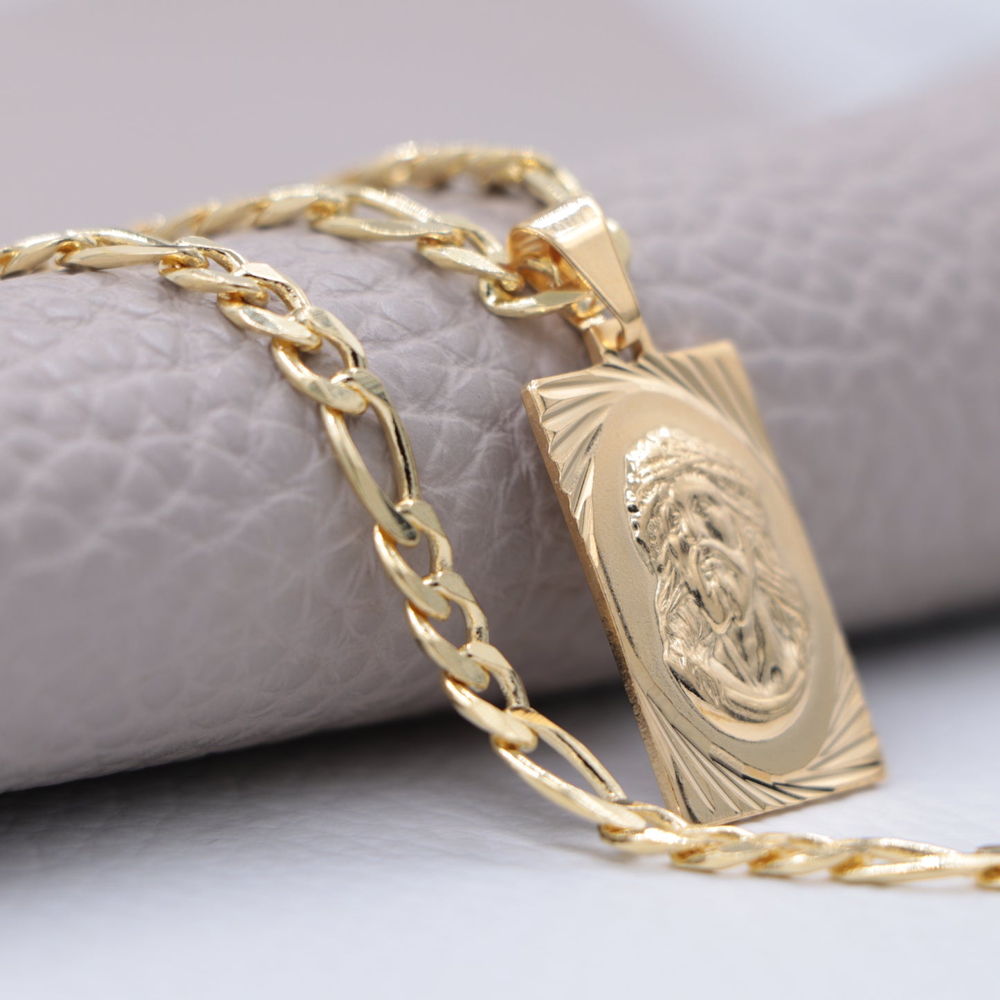 Cadena Tejido Cartier Y Colgante Rostro Placa Diamantada Oro Laminado 18K