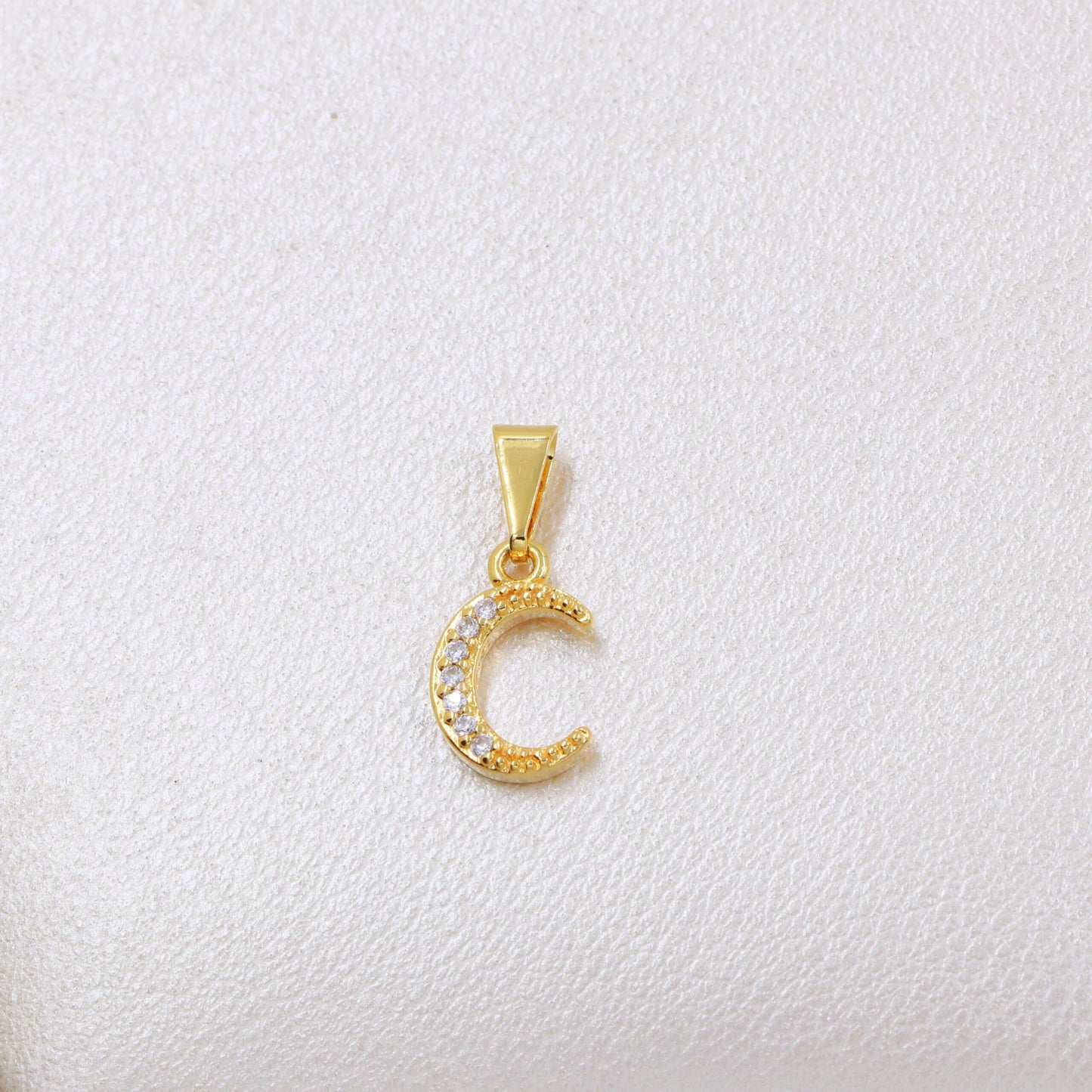 Colgante Media Luna Circonias Oro Laminado 18k