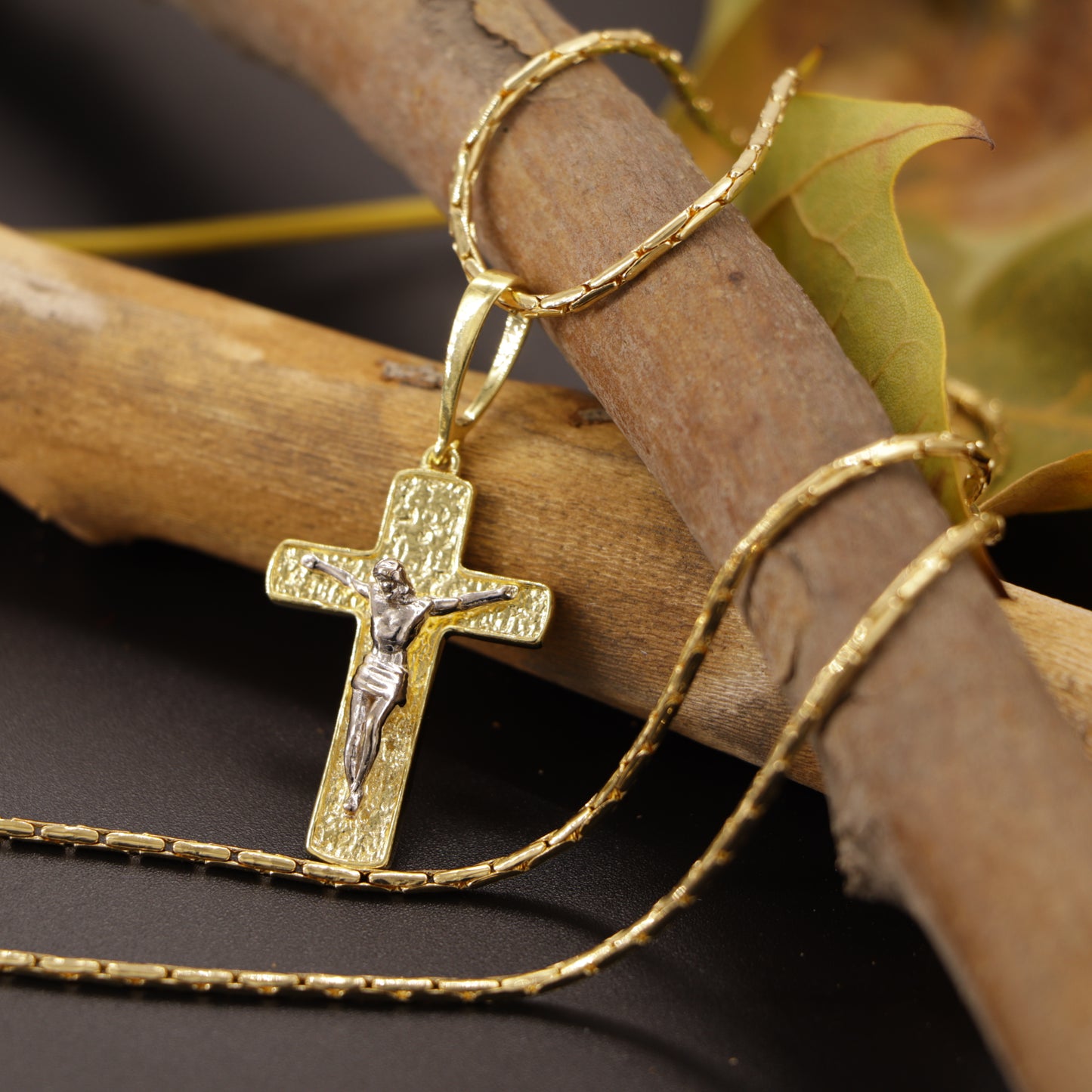 Colgante Cruz Dos Tonos Grande Oro Laminado 18k