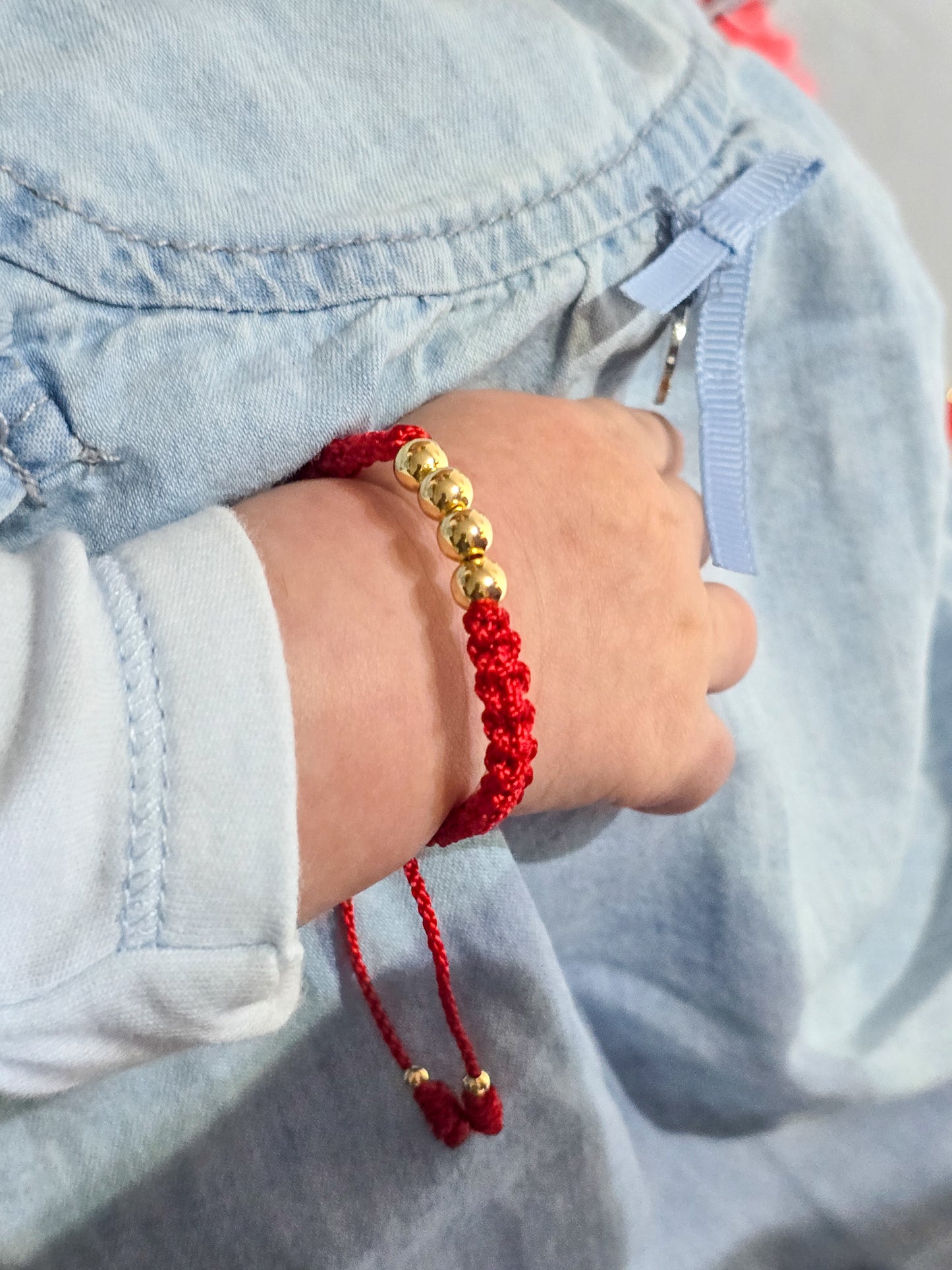 Brazalete En Macramé Rojo Oro Laminado 18k