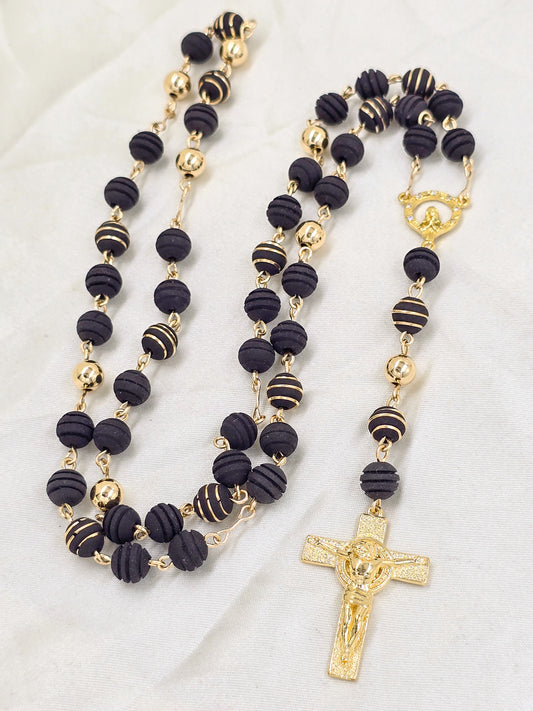 Rosario Con Cristo San Benito En Oro Laminado 18K