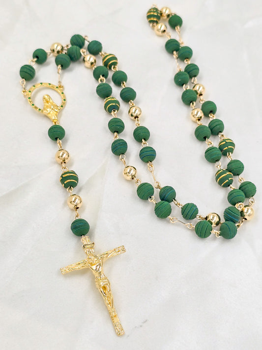 Rosario Artesanal Cristo Oro laminado 18k