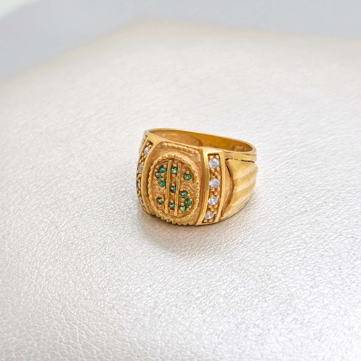 Anillo Signo Pesos En Oro Laminado 18K