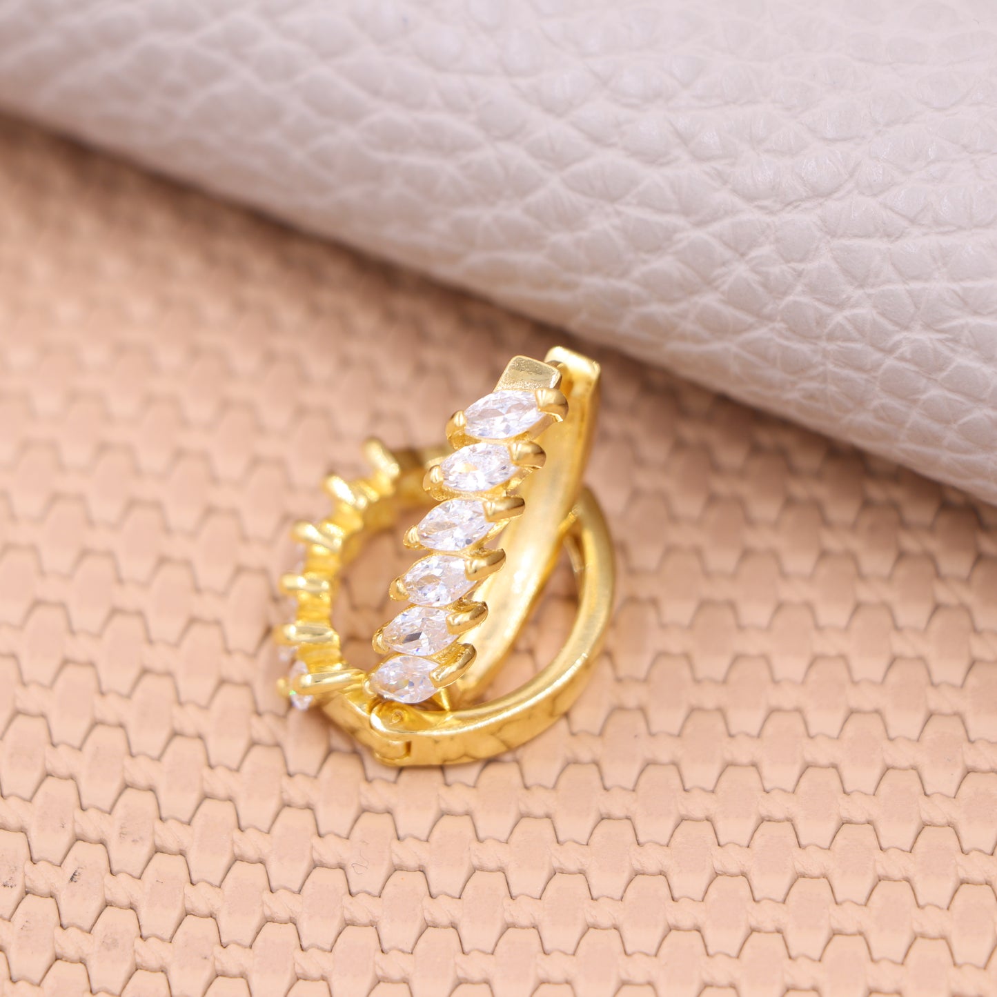 Arete Candonga Presión Cristal Erupsa Oro Laminado 18k