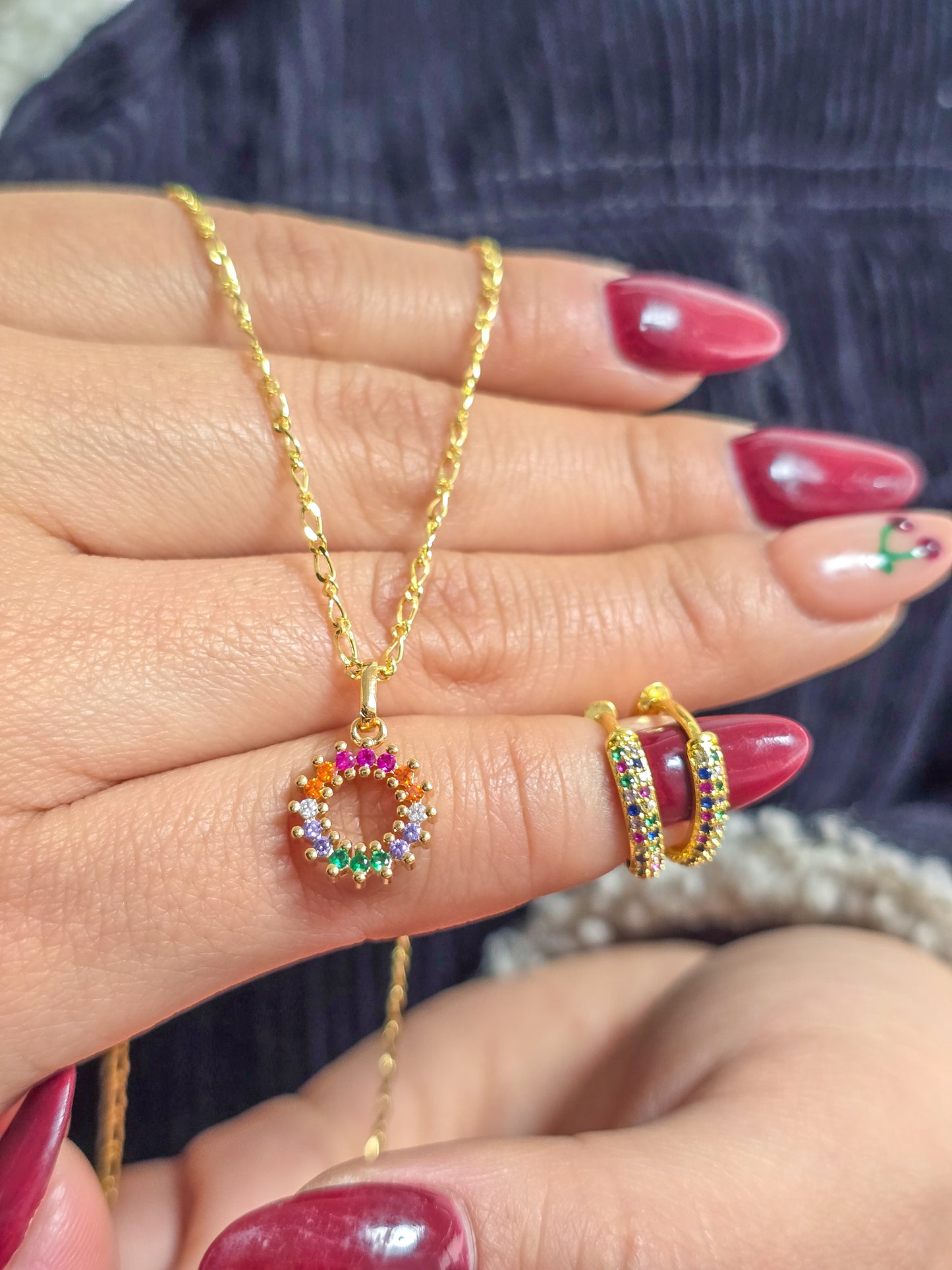 Set Cadena tejido 1x1, colgante y Arete Candonga Rainbow Colors Oro Laminado 18k