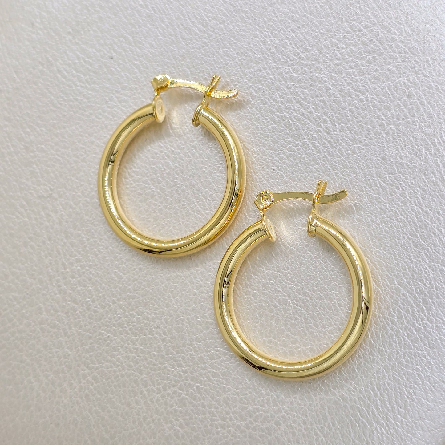 Aros Candonga Tubular 2.8cm Oro Laminado 18k