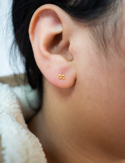 Aros Infinito Mini Oro Laminado1 8k