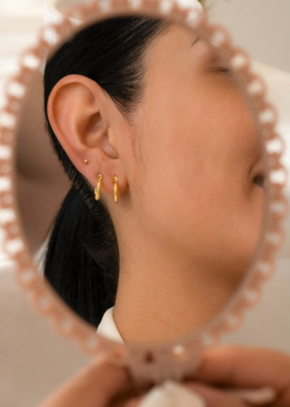 Aros Tallados Pequeños Oro Laminado 18k