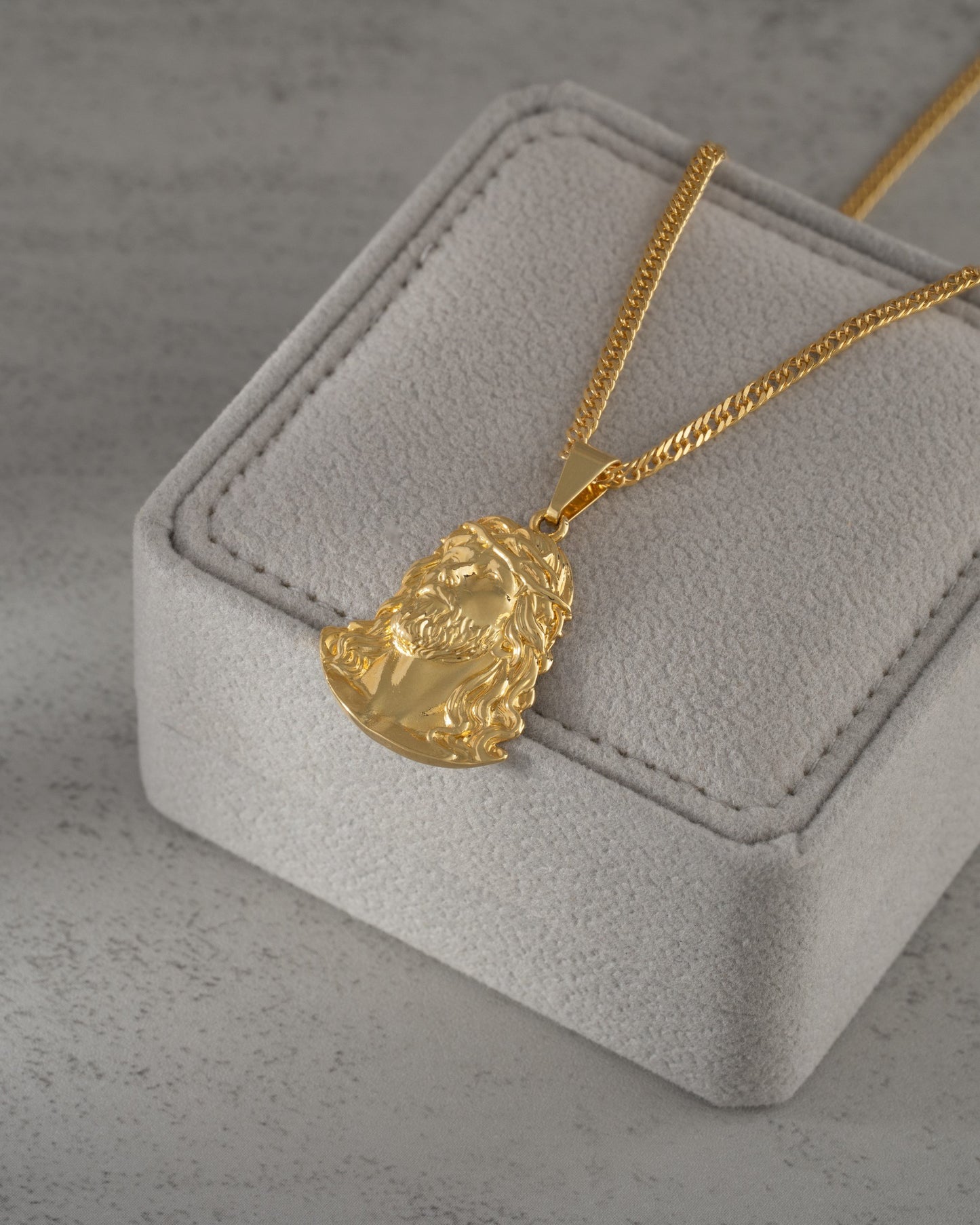 Colgante Divino Rostro 2.3cm Oro Laminado 18k