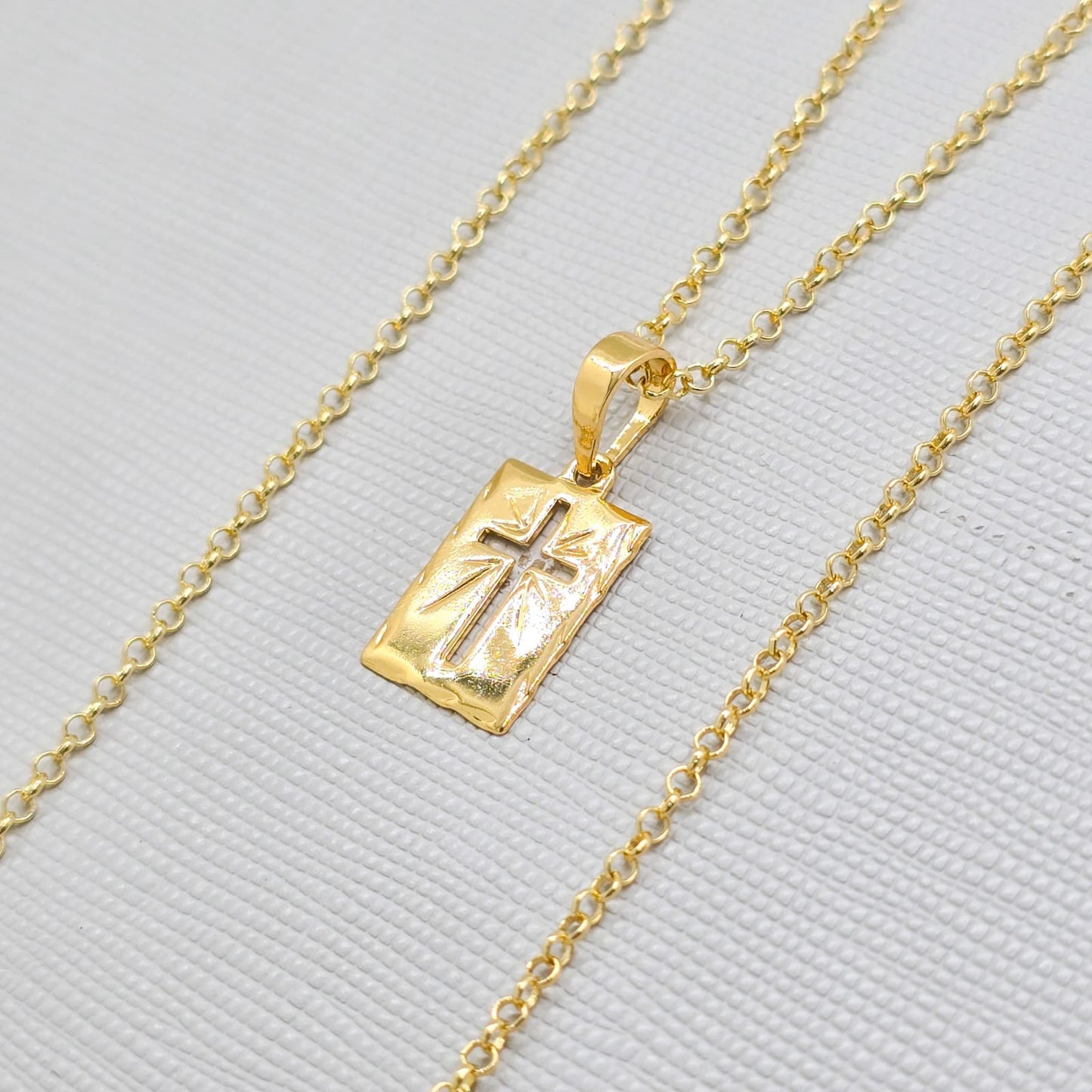 Colgante Placa Cruz Rayos Oro Laminado 18k