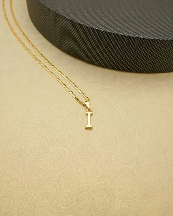 Colgante letra I oro laminado 18k