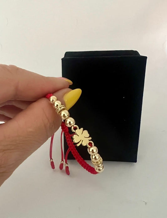 Brazalete Ajustable Con Herraje Trébol En Oro Laminado 18K
