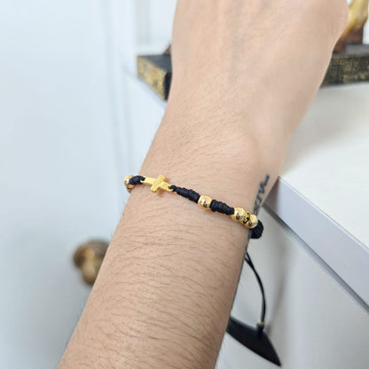 Brazalete Ajustable Con Cruz Símbolo De Fé En Oro Laminado 18K