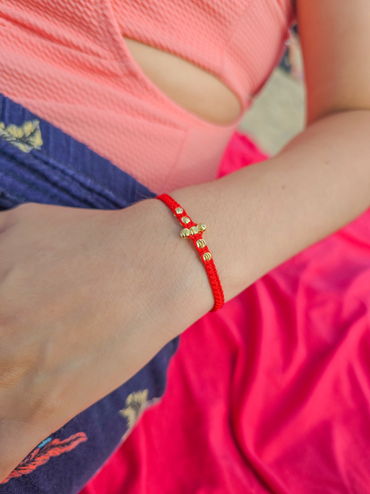 Brazalete Cruz Del Amor En Oro Laminado 18K