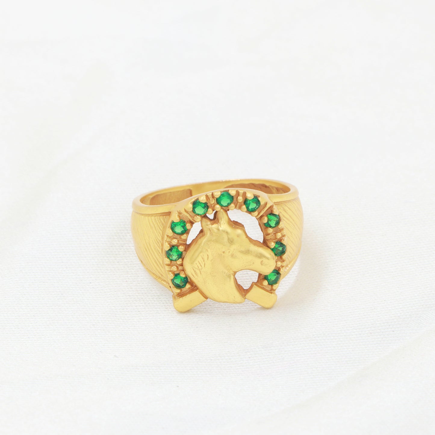 Anillo Herradura de caballo Oro Laminado 18k