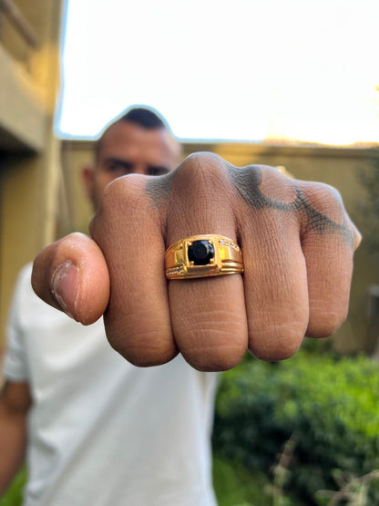 Anillo Piedra Circonias Negro Oro laminado 18k