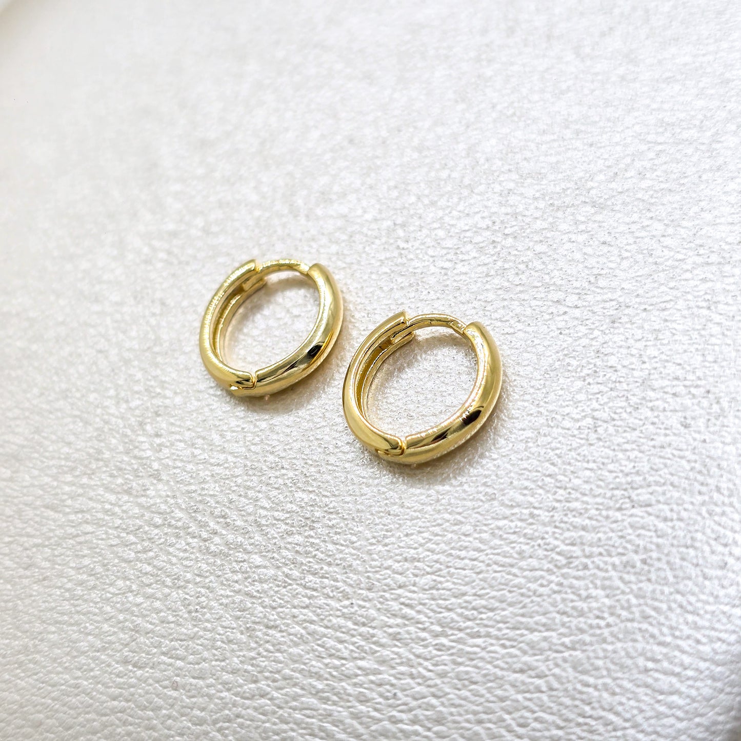 Aros Candonga Lisa Click 1.2cm Oro Laminado 18k
