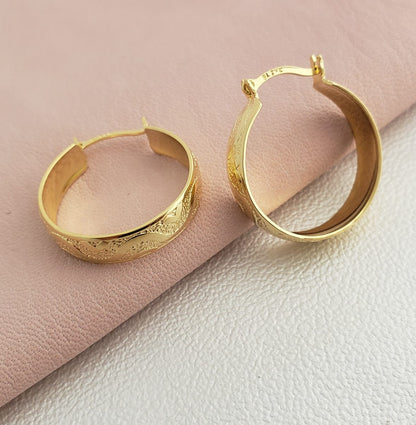 Arete Candonga Tallada Oro Laminado 18k