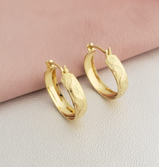 Arete Candonga Tallada Oro Laminado 18k