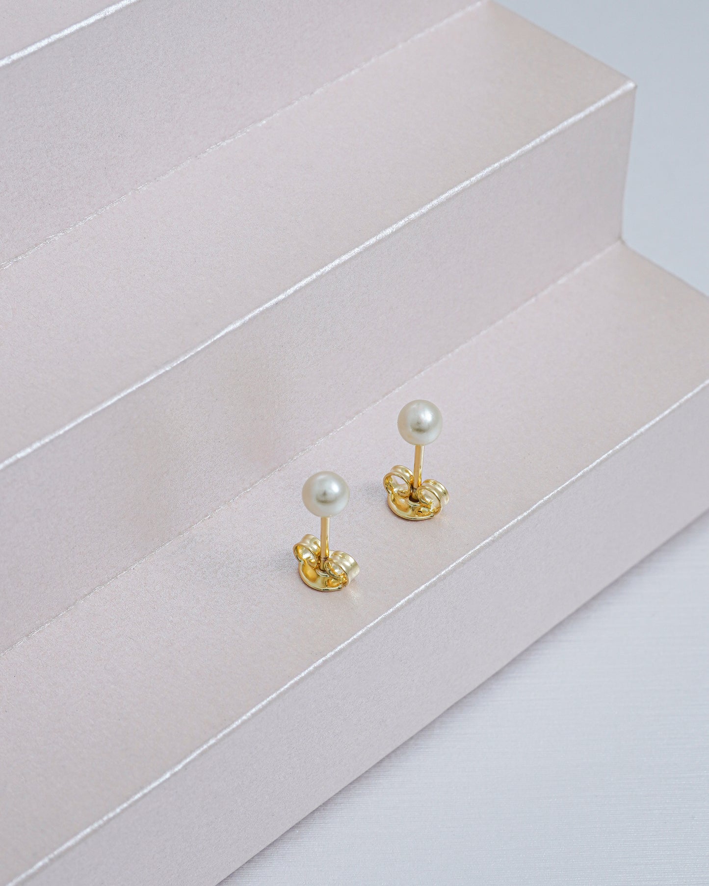 Aros Topos Perla Mini Oro Laminado 18k
