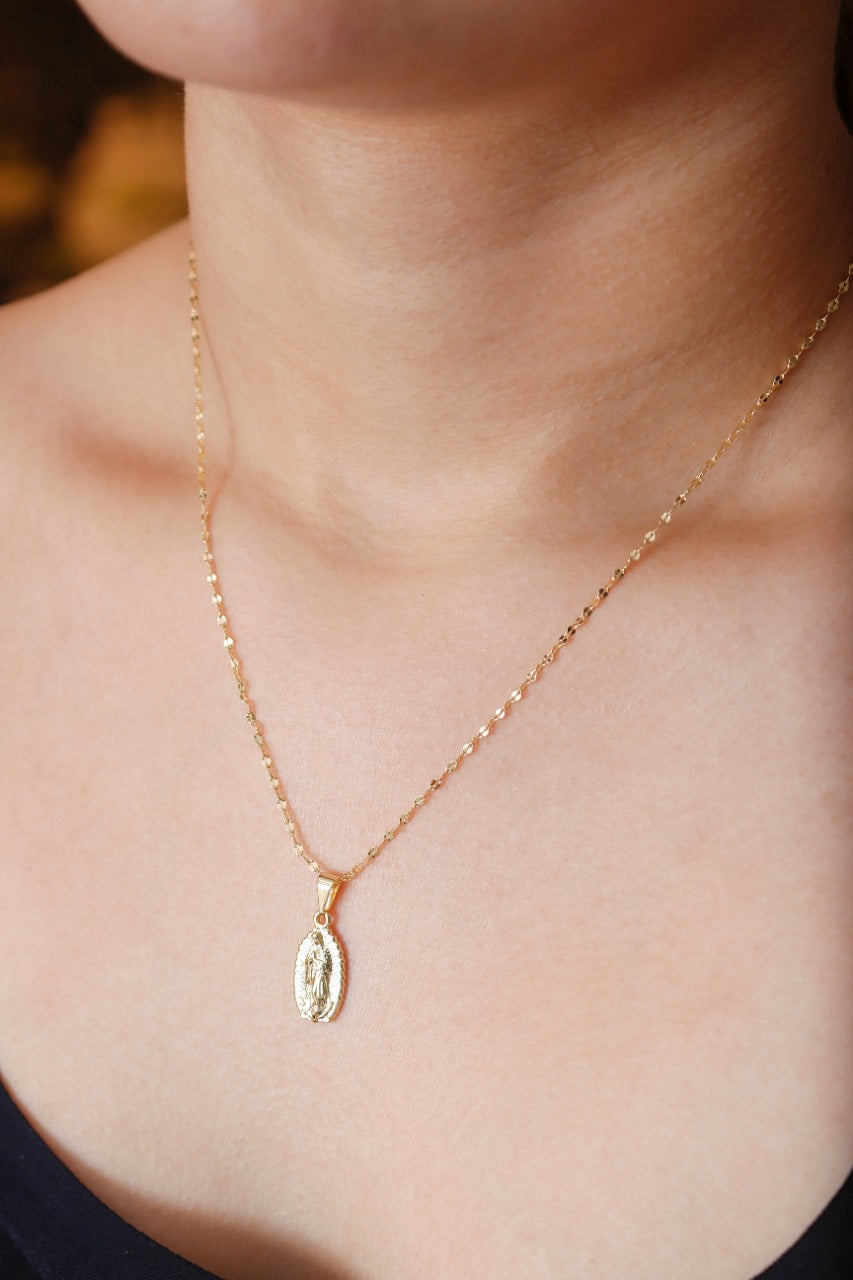 Colgante Guadalupe Tallada Oro Laminado 18k