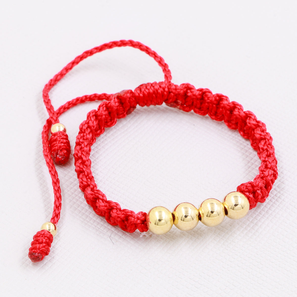 Brazalete En Macramé Rojo Oro Laminado 18k