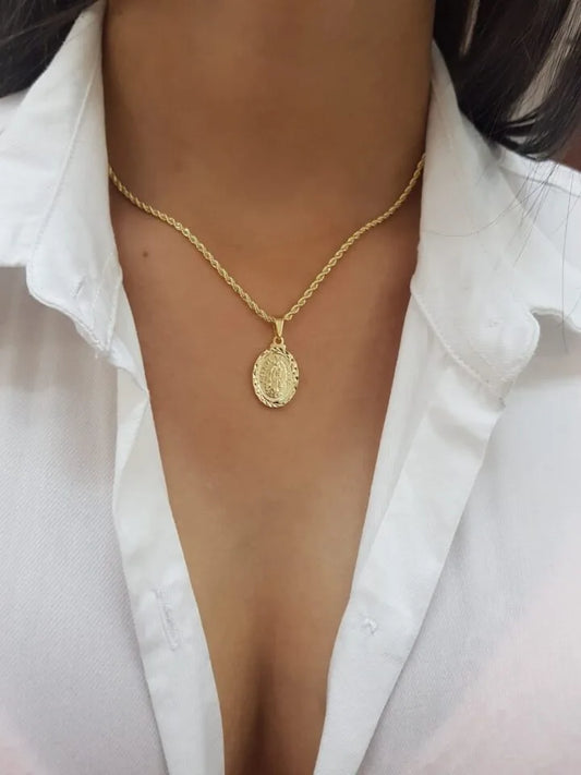 Colgante Guadalupe Mediana Diamantada Oro Laminado 18k